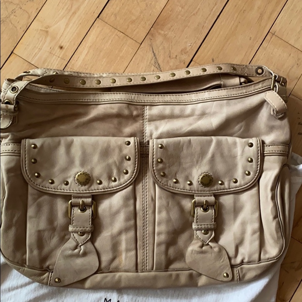Marc Jacobs Tan Studded Leather Top Zip Front Pocket Hobo Shoulder Bag - Picture 3 of 8